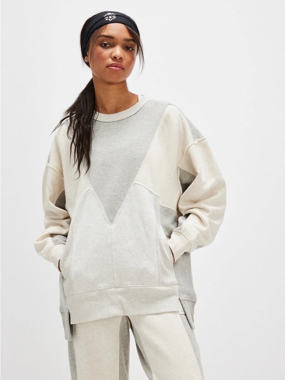 NWOT FREE PEOPLE MOVEMENT - MAKING IT PULLOVER IN HEATHER GREY COMBO